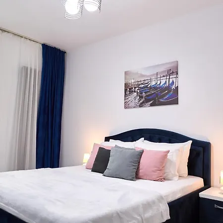 Apartment Soleil N Pools Beach Navodari